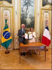 Banco do Brasil e Agência sa de Desenvolvimento firmam documento para captação de 250 milhões de euros